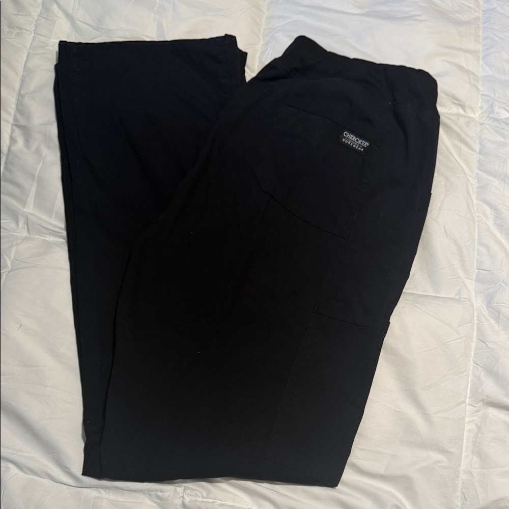 Cherokee women’s scrubs large TALL  Pants in Black